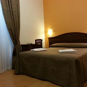Guesthouse Alex II Konukevi